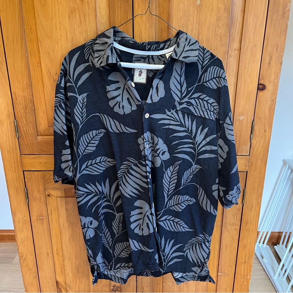 Jamaica Jaxx Charcoal and Slate Leaf 100% Silk Shirt
